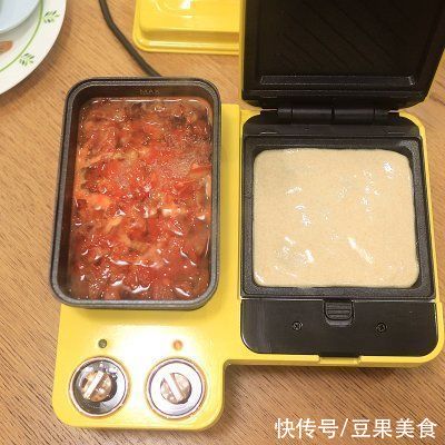 轻脂|#夏日开胃餐# 一人食轻脂早餐?全麦鸡蛋煎饼&amp;番茄大虾汤