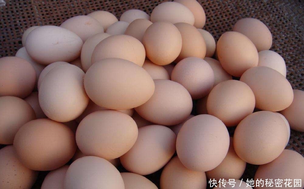 暖宫|十个女性九个有宫寒,鸡蛋加一物,补血暖宫,排出污血子宫更健康