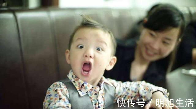 父母|“情商低”的孩子,多半有这3种表现,但大部分父母却并不在意