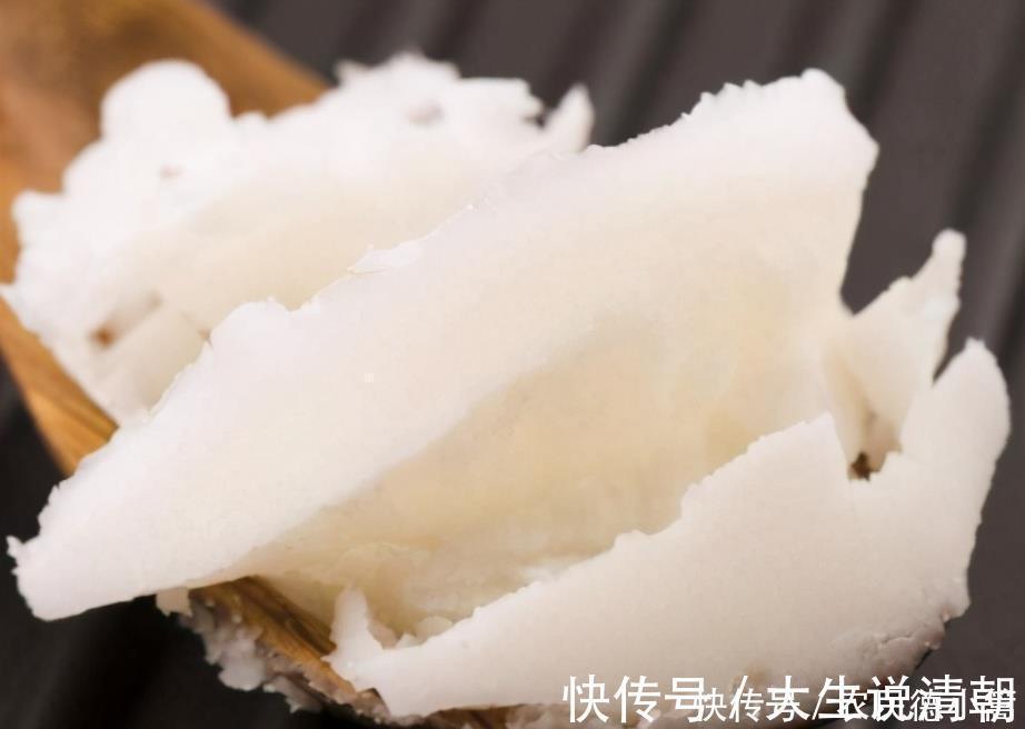 油酥|葱花烙饼怎样做才好吃?有人开水烫面有人用发面,教你正确做法