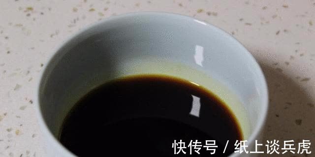 可乐鸡翅|小外甥点名要吃的鸡翅，不放一滴油就贼香，比可乐鸡翅更受欢迎