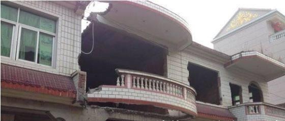 老房子|晒晒我家的新别墅,200万建好包装修,在我们村还排不上名次