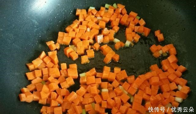 快过年了,大鱼大肉不再抢手了,做了这个菜,家人都抢着吃