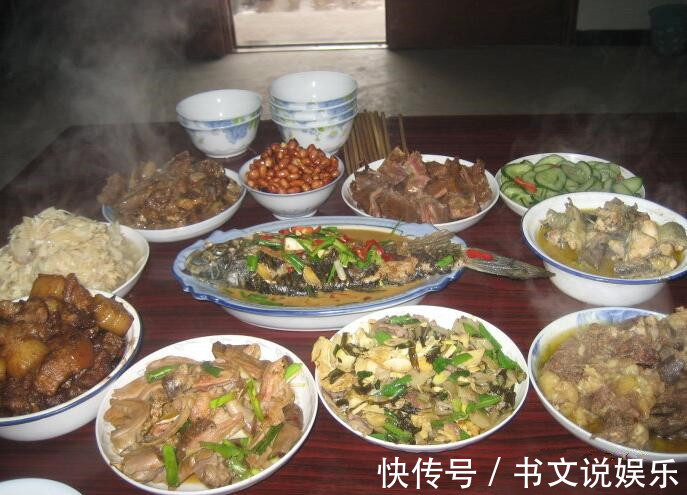 农村|实拍农村人的伙食，一看就知道孩子在不在家