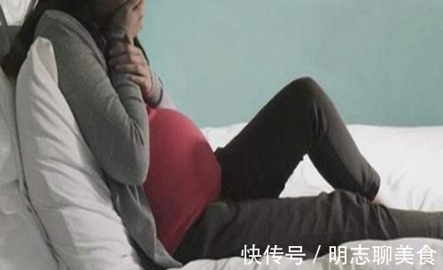 宝爸|得知老婆生了女儿,产房外爸爸的反应引人注目,网友:太真实了