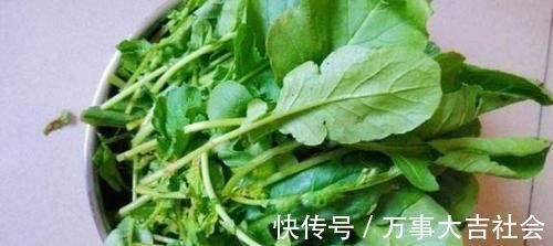 排毒|女性不想显老,推荐多吃3种食物,排毒清肠,补水养颜,试试吧