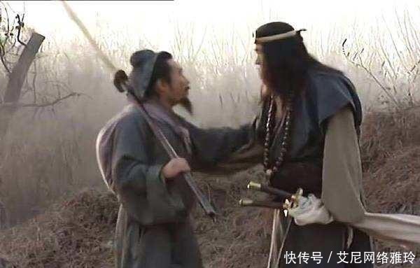 到底|武松到底是一个什么样的人?一个人,两把刀,兄弟情,真出家