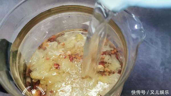 蒂间|妈妈每天用“它”做早餐，60岁年龄40岁容貌，肤白还有弹性！