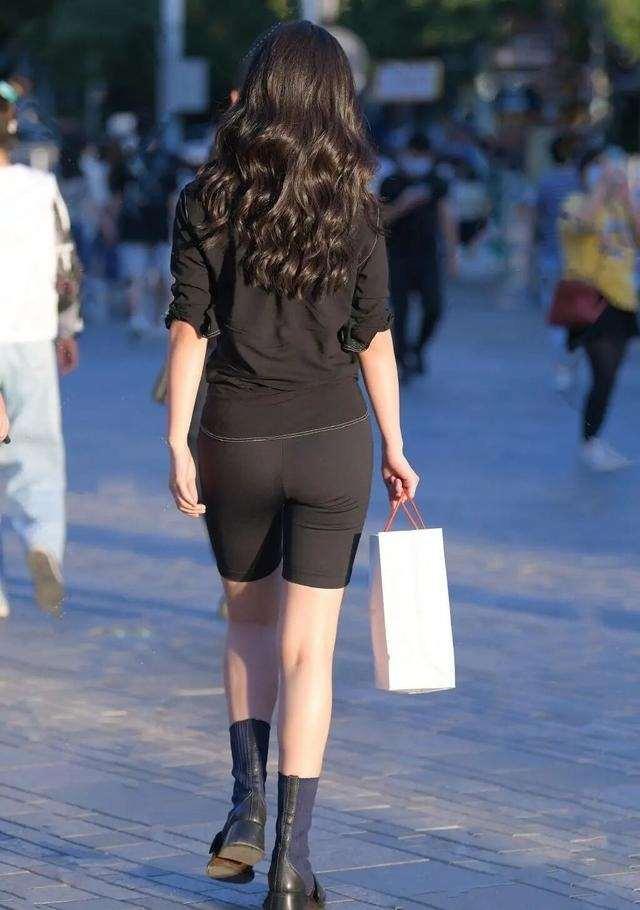 打底裤 明艳动人的打底裤穿搭更是让人心动,简单搭配就足够美,减龄优雅