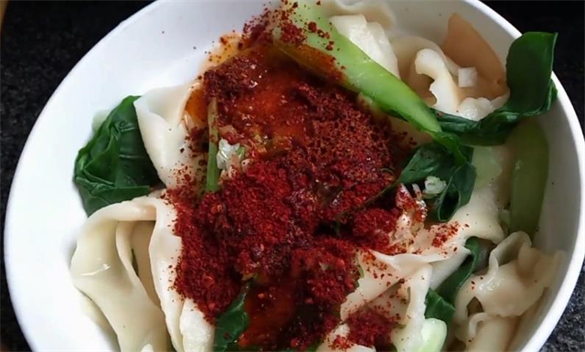 陕西|陕西正宗油泼面,教你在家轻松做,入口Q弹,香辣爽滑超解馋