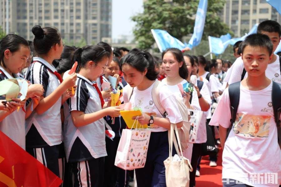 学妹们|各初中花式“打气”祝学生旗开得胜，青岛即将进入中考时间