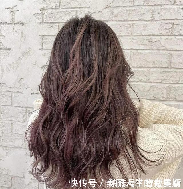 发质|是时候染发了!过年适合染这几款发色,显白又气质
