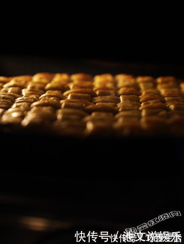 苹果的这个吃法太棒了，外酥里嫩又香甜，关键是做法简单不用和面