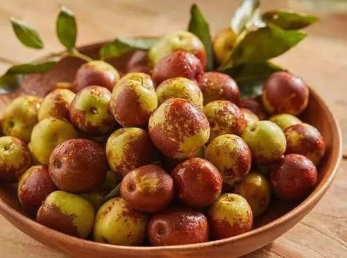 胃不好不能吃葡萄？消化科医生：想养胃，3种水果要少吃