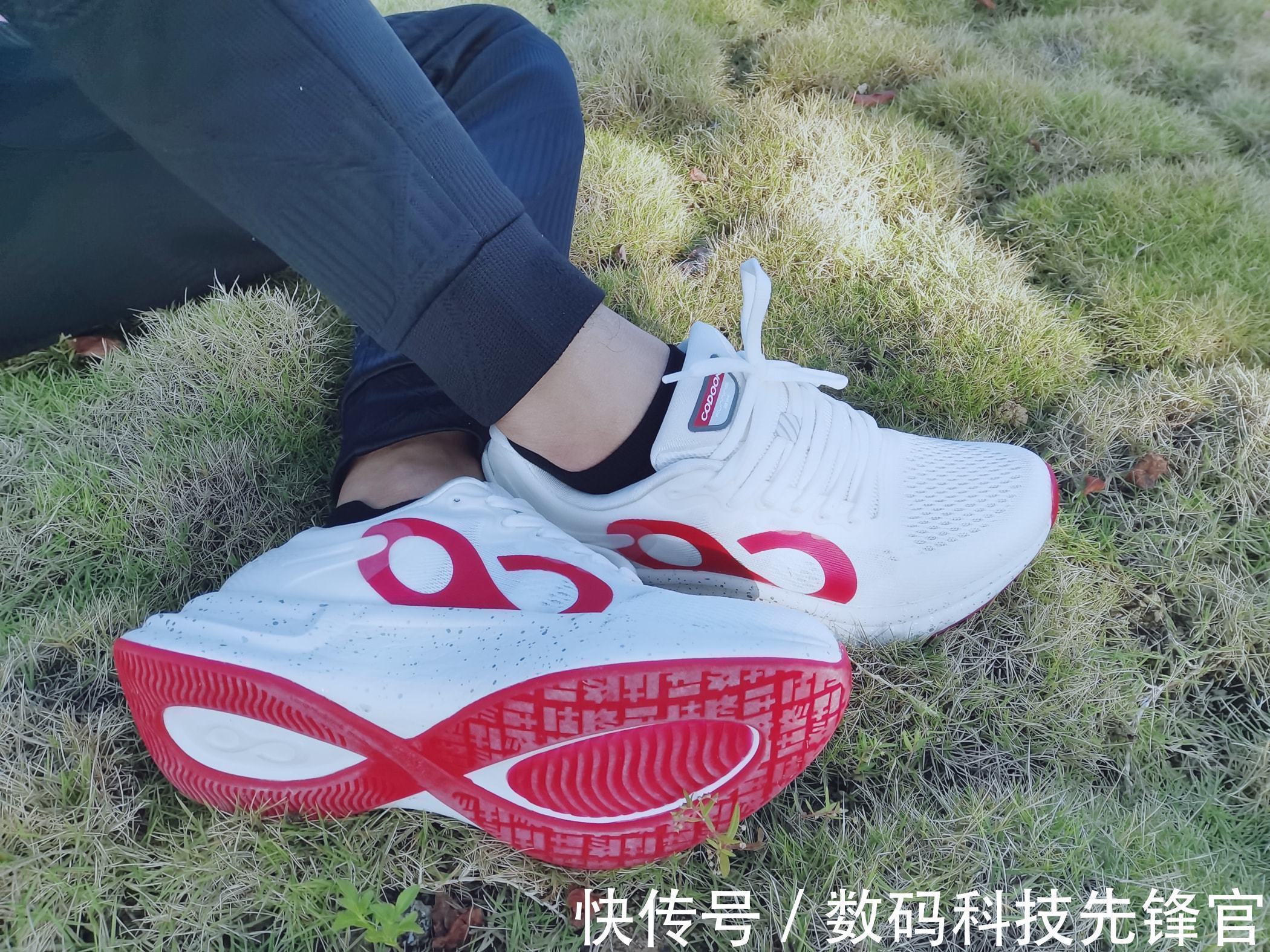 跑步 大胆尝试,咕咚逐日21K厚底跑鞋,加倍弹力爆发确实香