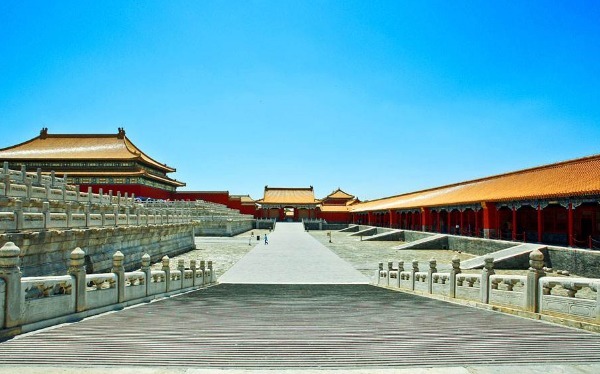 发现|故宫地砖坏了,维修时意外发现一个秘密,不禁感慨朱棣太聪明!