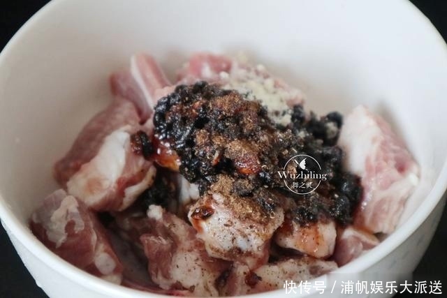 粉丝|排骨别再红烧了,加一把粉丝,简单一蒸,全家都爱吃