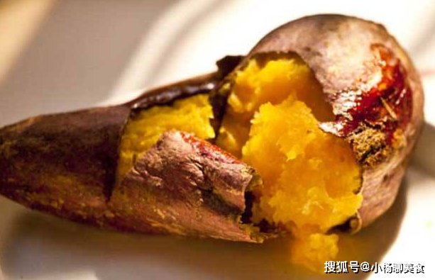 烤红薯，直接丢烤箱就错了！加点它，红薯香甜软糯，不会干巴巴