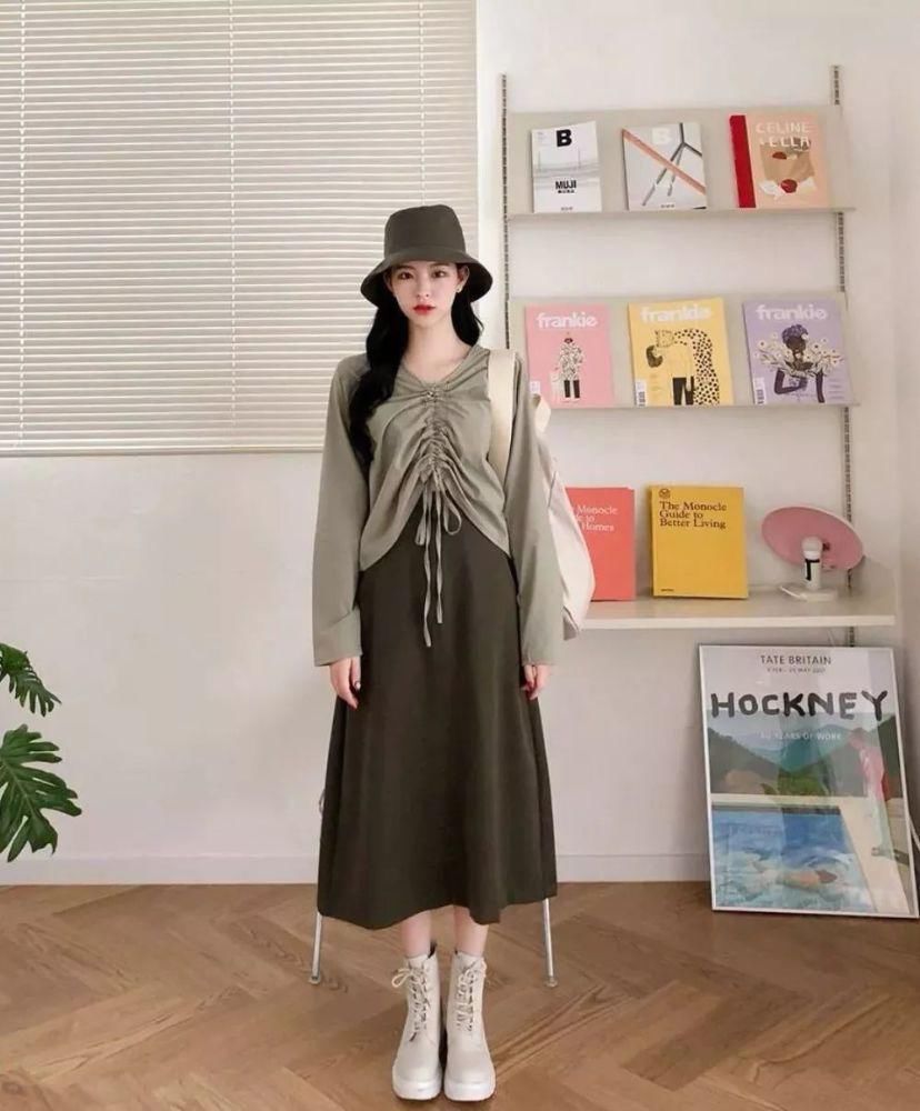 裙子 + 靴子 = 好看 + 洋气 ！