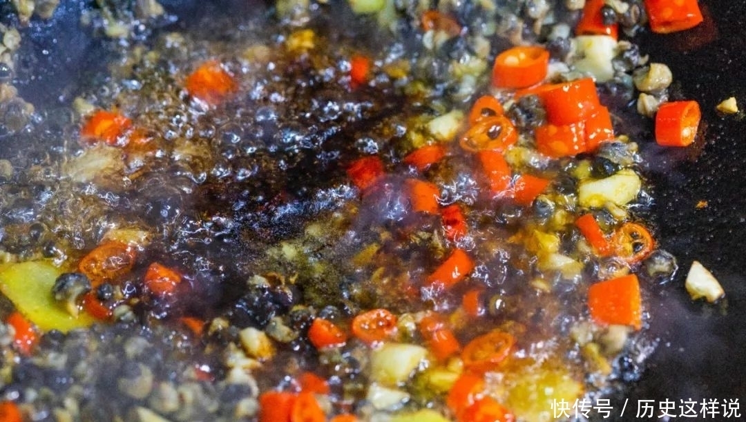 这两个最麻烦的食材,炒在一起真是绝配