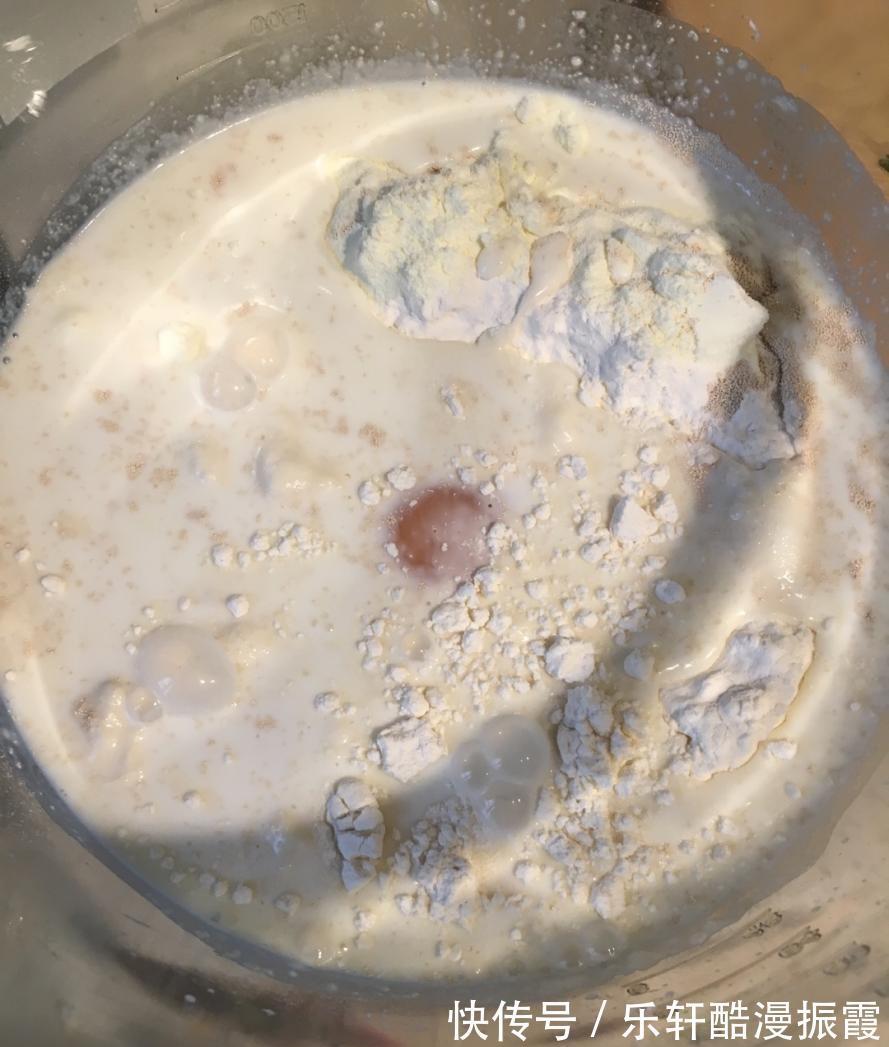 鸡蛋糖|腊肠火腿排包，美味营养，好吃健康