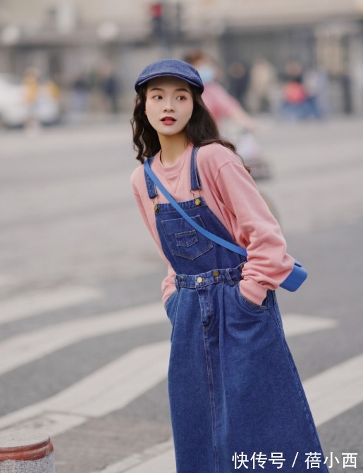 休闲 卫衣不知道怎么穿?试试经典的浅粉色,少女感很强,出街也美美哒