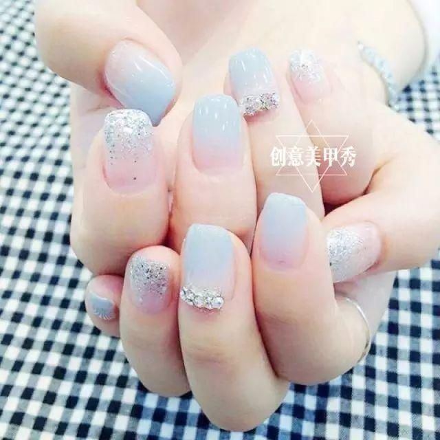 春天的透明系渐变美甲，和你一样美~