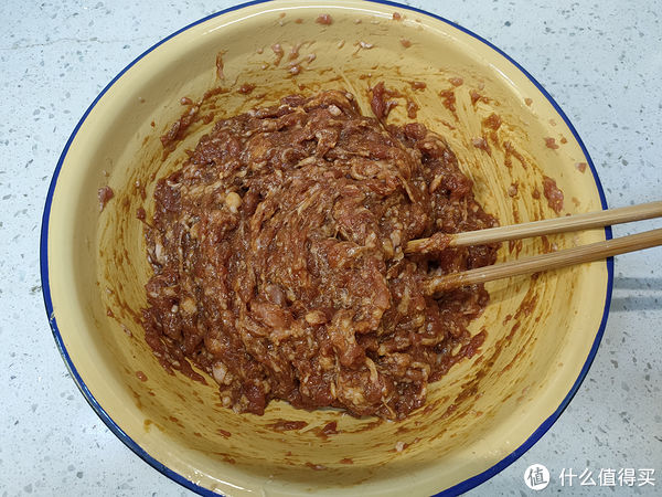 白菜|猪肉白菜馅饺子怎么做才好吃?教你饺子店做法,流油流汁特美味