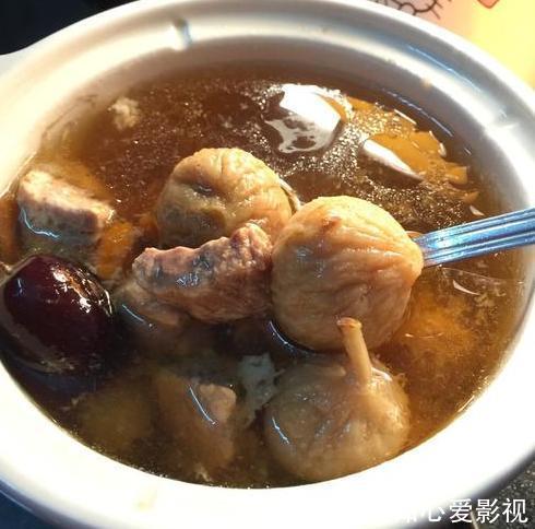 无花果浑身都是宝，不仅果子好吃，叶子也有用，别再傻傻的丢掉了