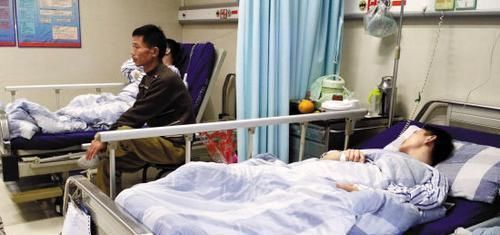 腿上出现3个“迹象”,可能提醒你脑梗已经在“路上”,多注意