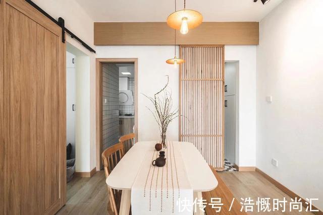 玄关|60㎡,小而温馨!不造型、不做背景墙,简单耐看很满意