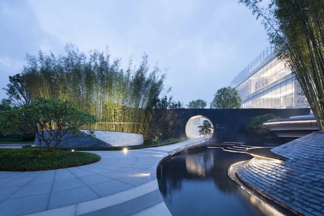 设计|以地为纸,泼墨生花|世茂滨江壹号