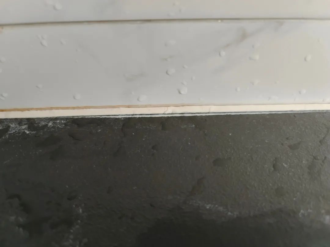 浴缸|有哪些好看不好用的设计？第一个看着就来气