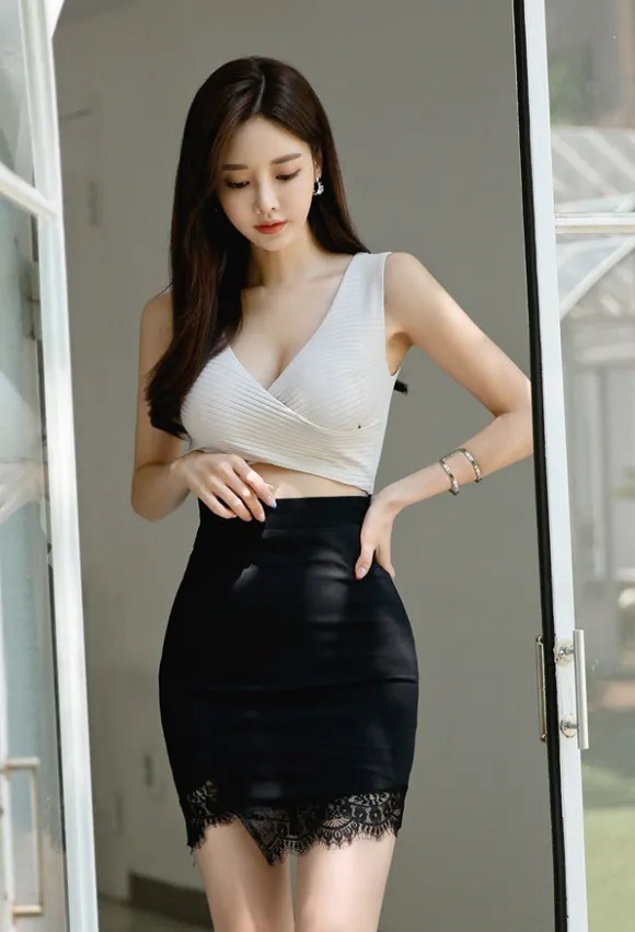 美图|美图欣赏：孙允珠，奶油太妃娇幻溢彩无袖仙女裙