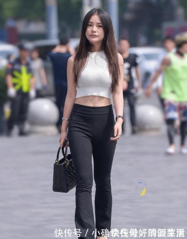 肥胖 没有水蛇腰的衬托,谁愿意穿这种半截上衣出门