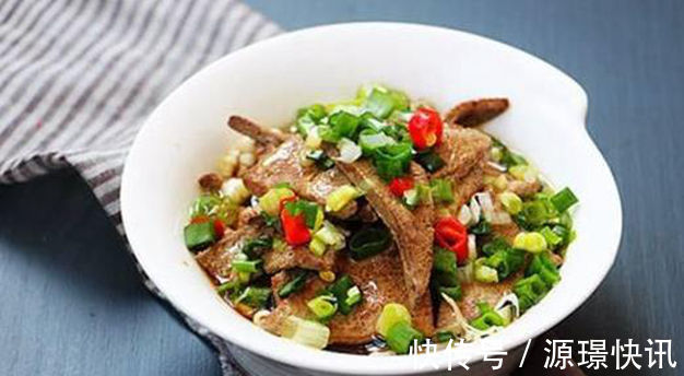 胡椒粉|美食推荐油淋猪肝，红焖猪脚，鸳鸯豆腐，豆豉回锅肉的做法