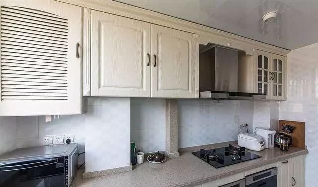 一字杆|以后厨房装修,统统让师傅在吊柜下再挂个隔板,谁用谁知太好用了