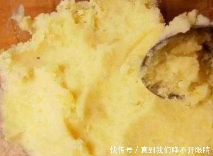 土豆这样做外焦里嫩真美味，天天当早餐吃都不腻，做法还特简单！