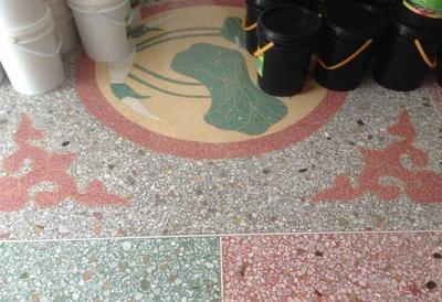 自流平|家里装修万万不要铺瓷砖了,有钱人更喜爱用这种设计,省钱又好看