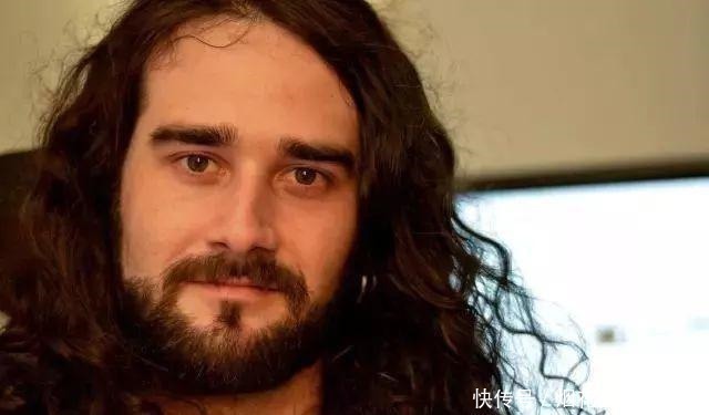 学无术!他的画作惊艳了无数人的眼球,这到底是人在画画还是画在撩人