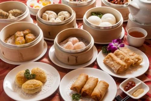 世界三大菜系中，除了中国菜系，另外两大菜系是哪两个？