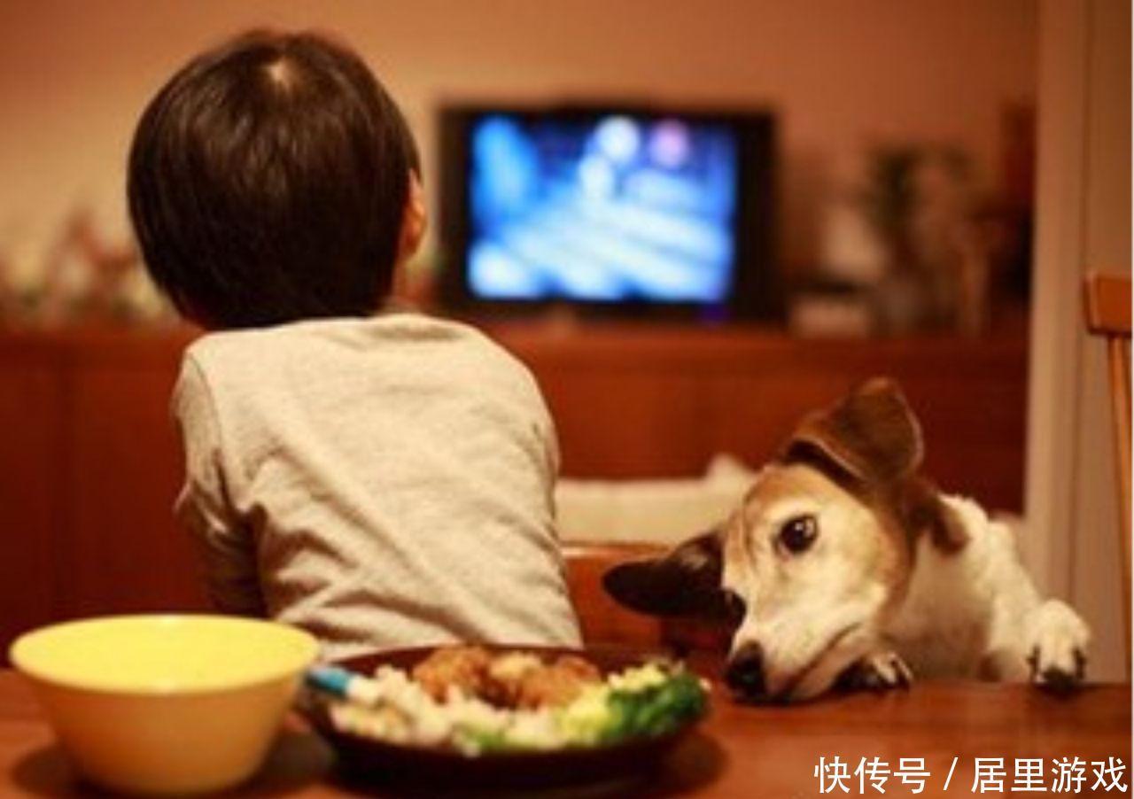 罪魁祸首|青少年近视率过半,这两大习惯成罪魁祸首,父母却没将它放在心上