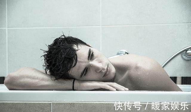 男人|“夫妻生活”结束后,男人尽量不要马上做3件事,忍住一件也很好