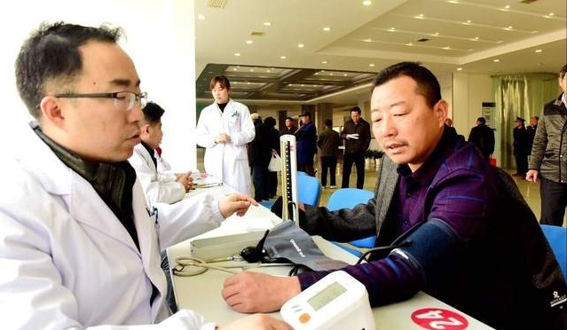 硝苯地平|吃降压药8年，突发脑出血离世！药师说他犯了2个错误，值得反思