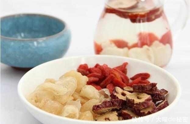 平常|平常喝水加点它,女人常给卵巢洗洗澡,排毒去污血,年轻不显老