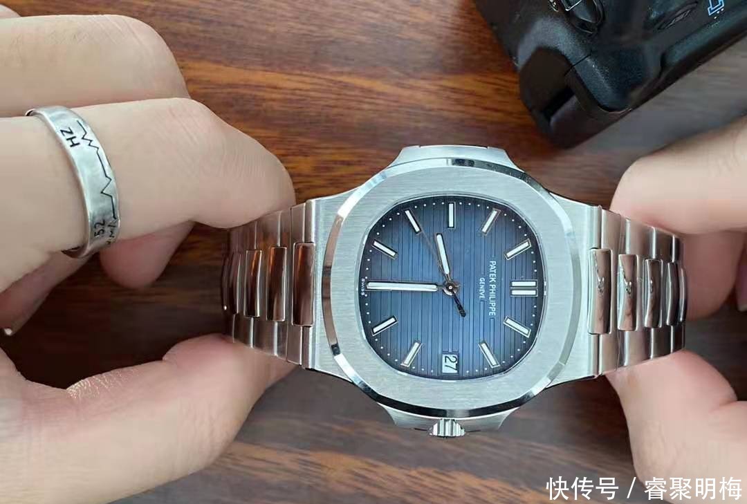 放弃劳力士吧，百达翡丽鹦鹉螺，才是40岁男士应该戴的手表