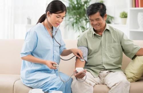 血压|60岁以上的人，标准血压和心率是多少？不妨对照自查一下