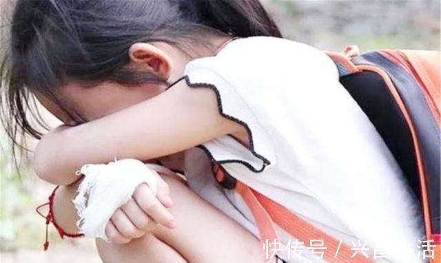 小矮个|女生初潮来临后会停止长个?不要早于此年龄,否则多半是小矮个