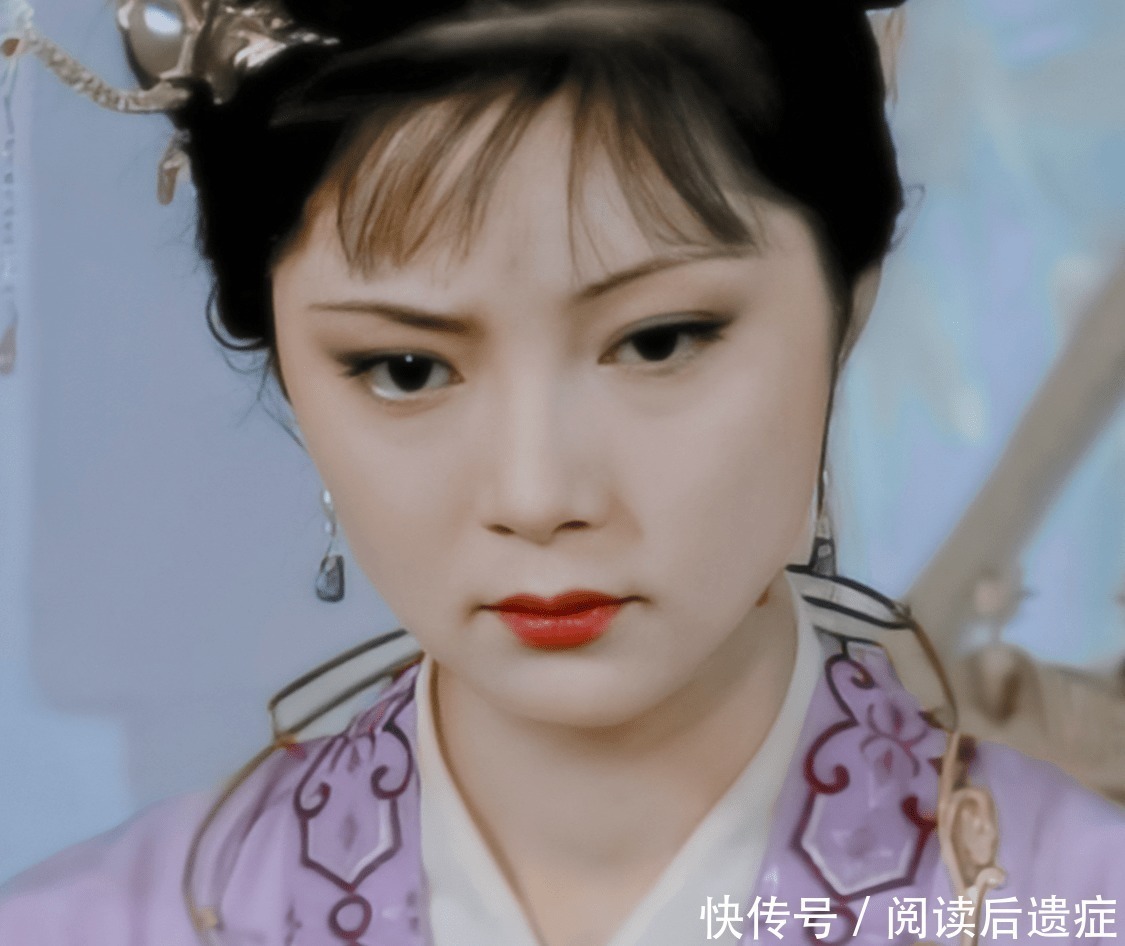 黛玉#袭人送茶,宝钗为何将喝剩下的那半杯,递给黛玉?