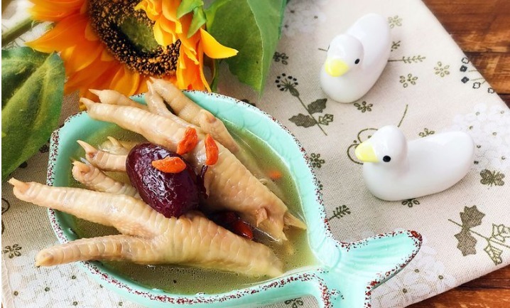 当归|行气活血的药膳凤爪自己在家做,凤爪软烂,适合女人的养生汤水